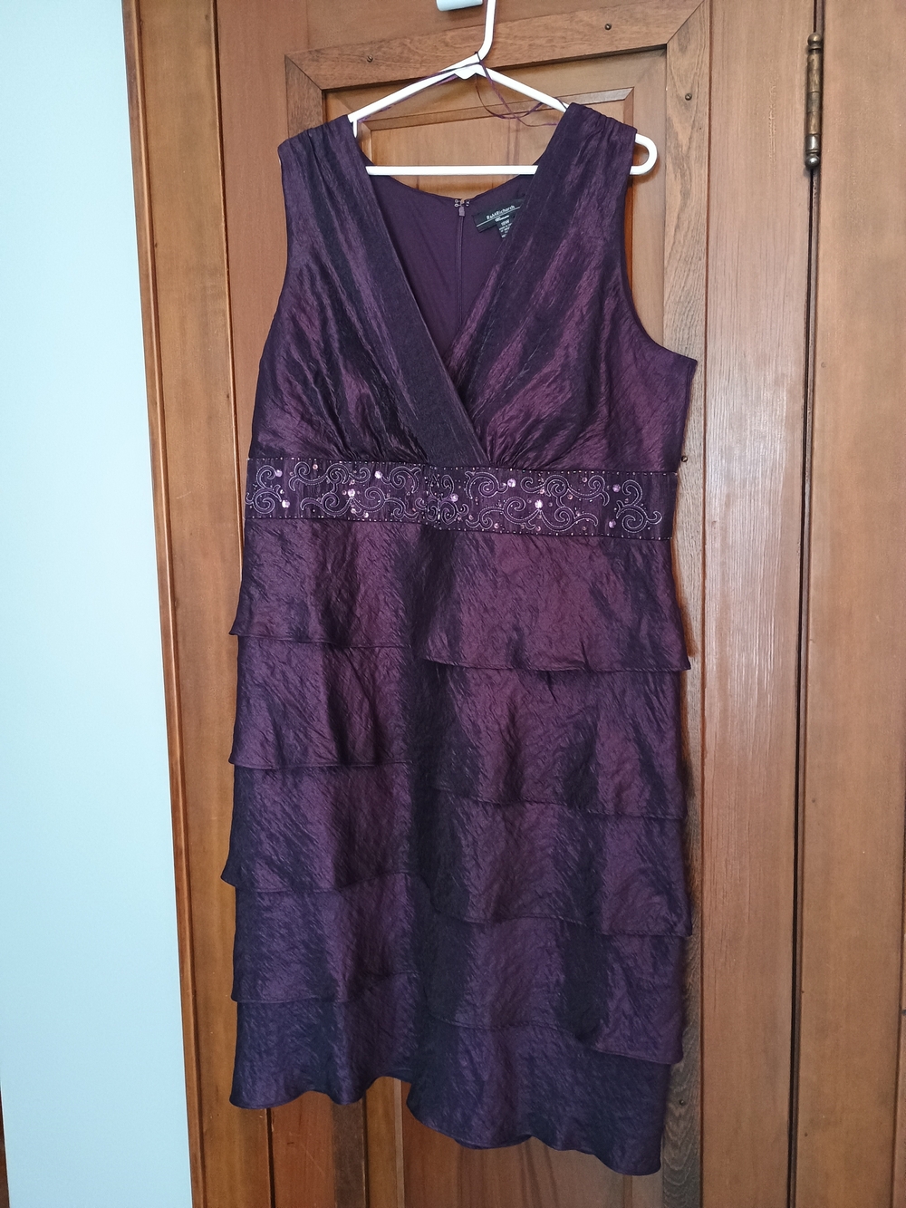 R&M Richards Plum Tiered V-Neck Cocktail Dress
